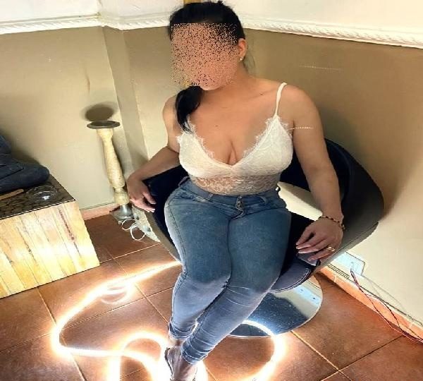 DESCOMPLICADA LISTA PARA DARTE LA MEJOR VELADA EROTICA EN VALENCIA