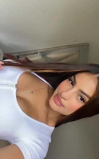 DISFRUTA DE MIS RICOS SENOS, QUIERO UNA DELICIOSA CUBANITA EN VÉLEZ MÁLAGA