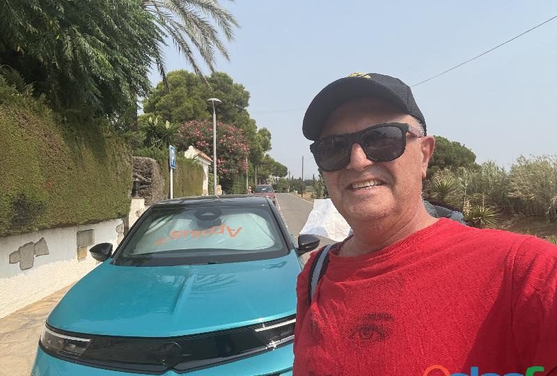 DIVORCED MAN LOOKING FOR KIND SIMILAR WOMAN TO A WALK EN ESPAÑA