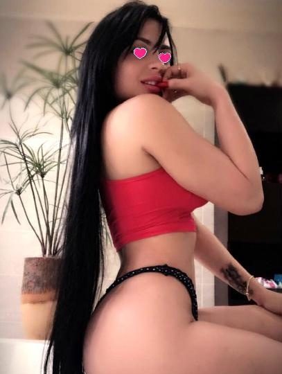 DUCHA EROTICA, BESO NEGRO EN PAMPLONA