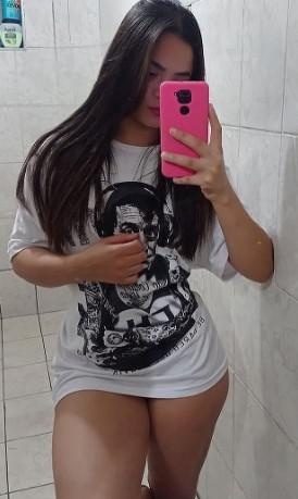 EN LA CAMA SOY UN VOLCÁN EN ERUPCIÓN EN ADZANETA