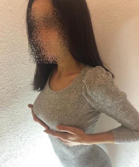 ESA LECHE CALIENTICA TE LA ASPIRO CON MI HUMEDA BOCA EN VALENCIA