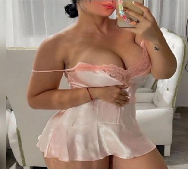 ESTOY MUY CALIENTE QUIERES QUE JUGUEMOS ? EN BERCIAL DE ZAPARDIEL