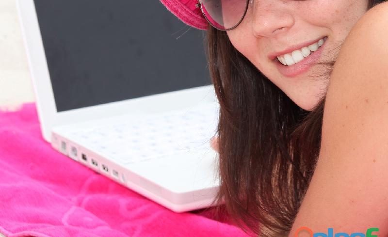 ESTUDIO DE MODELOS WEBCAM REQUIERE PERSONA EN ESPAÑA