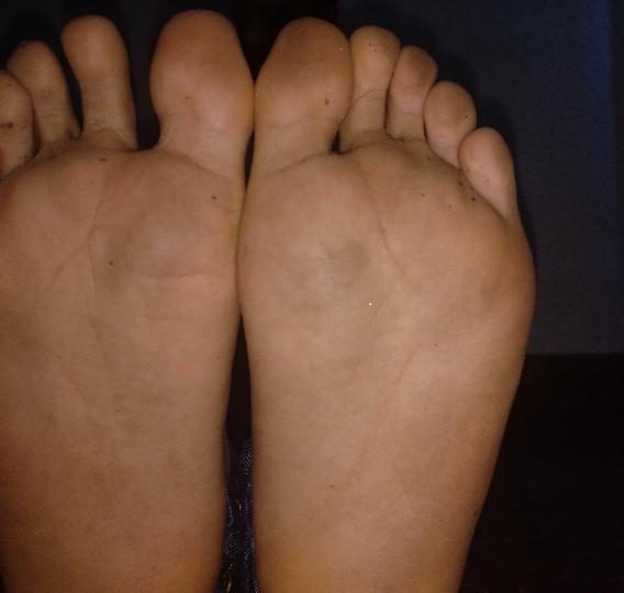 FETICHISMO OLER PIES EN ABADIÑO