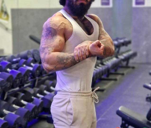 GABRIEL COLOMBIANO EN BURLATA