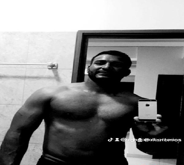 GIGOLO ACOMPAÑANTE DE DAMA EN ALMADÉN DE LA PLATA