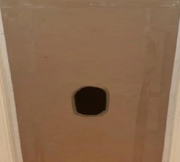 GLORY HOLE CASERO ESCRIBE AL PRIVADO EN MADRID