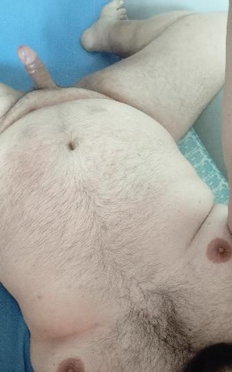 GORDO BUSCA CHICO MUSCULADO EN AVILÉS