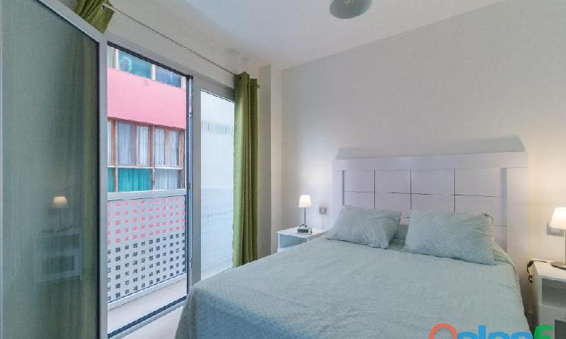 HABITACIÓN GRÁTIS PARA UNA CHICA. EN TERRASSA