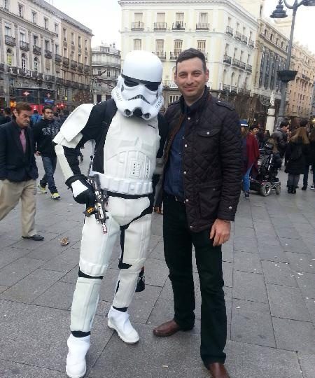 HOLA BUSCO UNA CHICA EN LA COMUNIDAD DE MADRID EN ESPAÑA