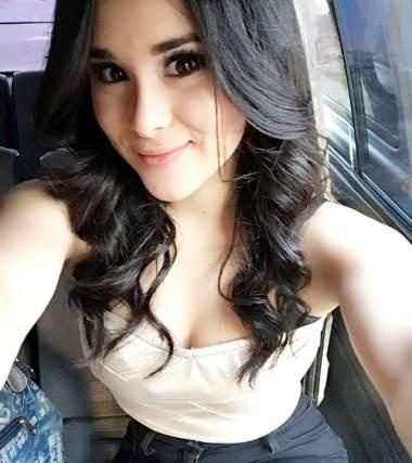 HOLA CHICOS SOY INDEPENDIENTE ATREVIDA A TODO MUY CALIENTE LLAMAME Y QUEDAMOS 616345806 EN CÁCERES