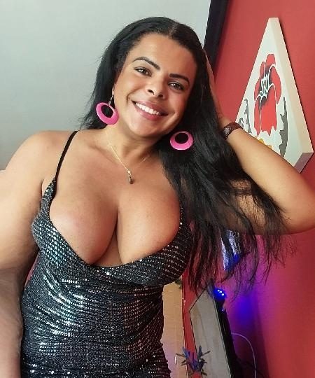 HOLA SOY LUCIANA TRANS NOVEDAD ACABO DE LLEGAR EN LUCENA
