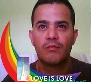 HOMBRE BUSCA CHICOS PARA PASARLO BIEN EN MONZÓN