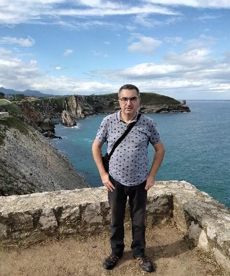 HOMBRE BUSCA PAREJA MADURA PARA TRIO EN BILBAO