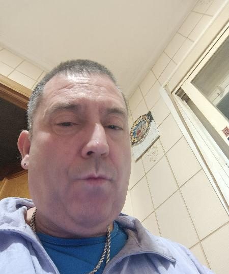 HOMBRE XHOMBRE QUE ME LO PASÉ BIEN YO CACHONDO EN ELDA