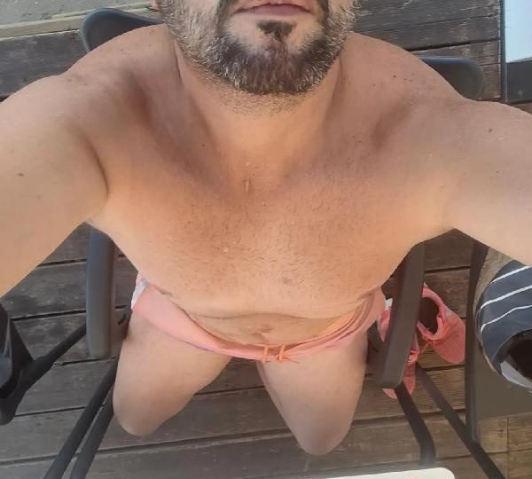 HOMBRETON BUSCA PAREJAS O CHICAS EN CUEVAS DEL ALMANZORA