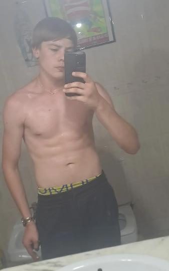 JOVEN 20 AÑOS PARA COMPAÑIA EN ESPAÑA