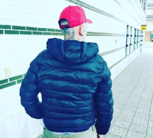 JOVEN SEXY TATTOS EN SAN SEBASTIÁN