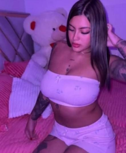 JOVENCITA NENITA COLOMBIANA SUPER CALIENTE ¡! ¡! ¡! EN ARENAS