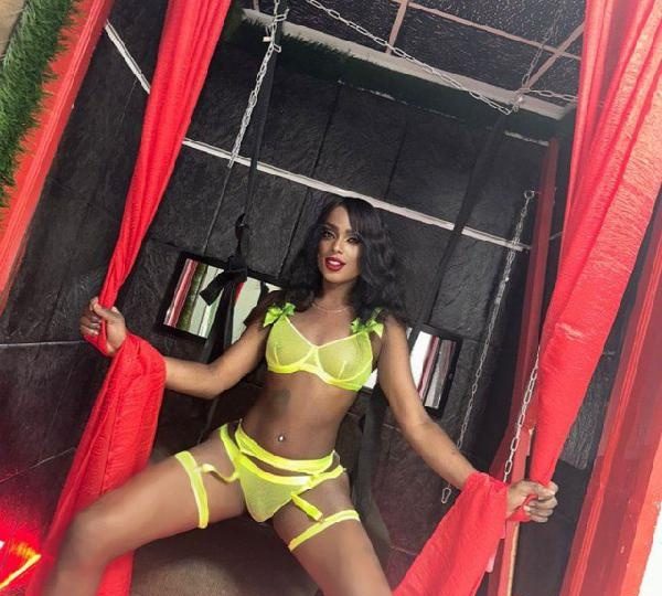 JOVENCITA QUE TE DEJARA SIN LECHE EN LOS HUEVOS EN VALENCIA