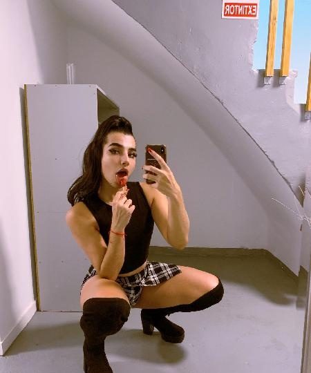 LA TRANS MAS PUTITA Y LECHERA DE LA ZONA//SALIDAS//24H EN XÀTIVA