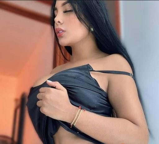 LATINA CACHONDA ABURRIDA EN CASA ¿TE TOCAS CONMIGO? EN BALMASEDA