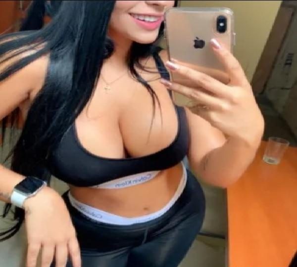 LATINA MUY VICIOSA Y ADICTIVA! QUIERES CONOCERME? ** ** **