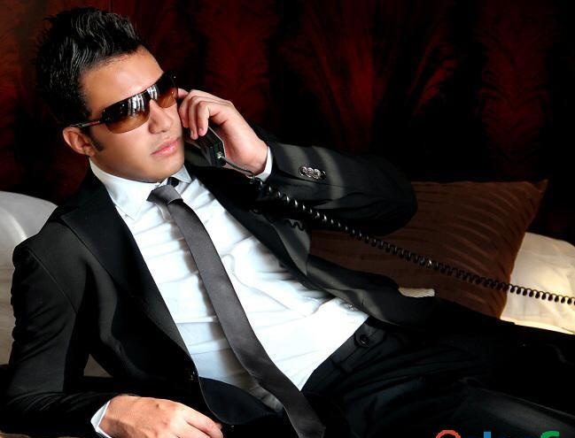 LATINO FIBRADO VARONIL EN MURCIA