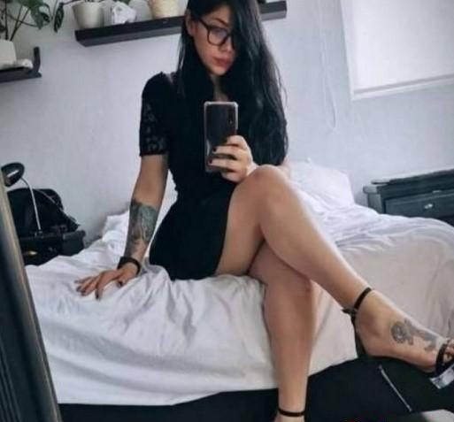 LAURA UNA CHICA JOVEN MUY DOMINANTE EN ALFAMÉN