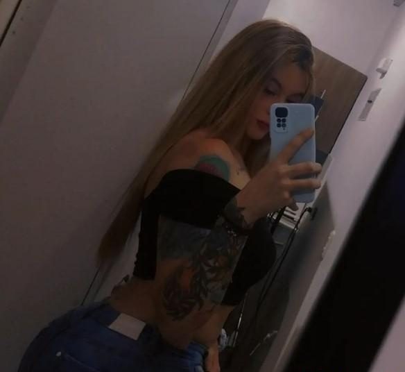 LORENA UNA LATINA DE CURVAS NATURALES ** ** EN BERLANGAS DE ROA