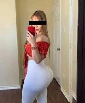 LUISA UNA JOVENCITA MUY GUAPA EN A CORUÑA