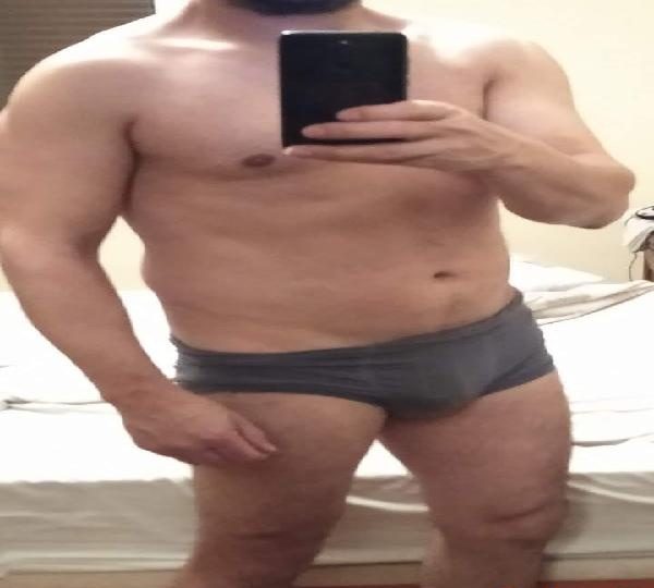 MACHO PARA MACHO CON BUEN CUERPO Y RABO EN MORA
