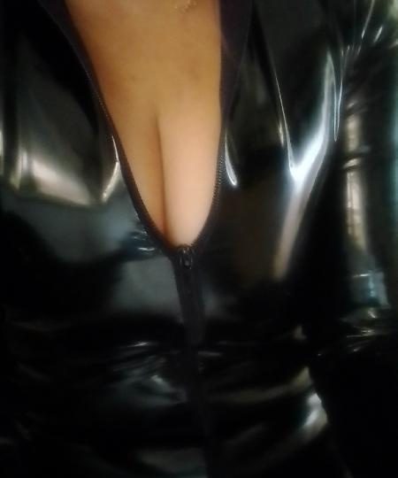 MADRILEÑA EN PISO PARTICULAR,TE ESPERO SOLITA EN YELES