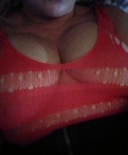 MADURITA, ESPAÑOLA, RUBIA, OJOS VERDES... EN ESPAÑA