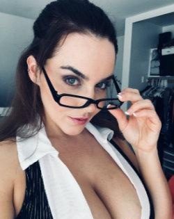 ??!MADURITA MUY CALIENTE SOLITA Y ABURRIDA!!??. ME APASIONA EL SEXO EN SAN BARTOLOMÉ DE TIRAJANA