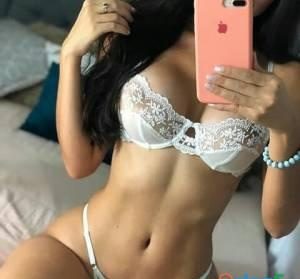 MADURITA SOLTERA VICIOSA Y GUARRA EN LA CAMA* EN BARCIENCE