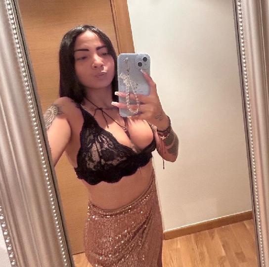 MAMADA A PELOM BIEN SALIVAITO