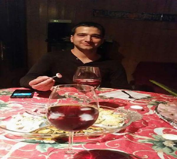 MATRIMONIO CONVIVENCIA ESPAÑOL DOY PAPELES PIDO 8.000 EUROS EN MÁLAGA