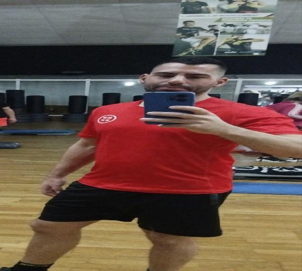 ME DEJO CHUPAR POR UNA AYUDA . EN ALICANTE