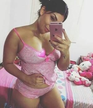 ¡=ME ENCANTA HACER CUBANITAS CON MIS TETONAS=¡ EN AHÍN