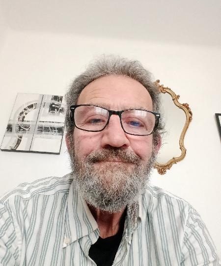 ME GUSTAN MADURAS,YO TAMBIÉN LO SOY EN MÁLAGA