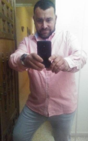 ME OFRESCO COMO CHICO DE COMPAÑIA EN HUELVA