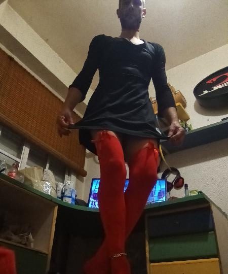 ME OFREZCO A UN ESCLVO DOMESTI UNIFROMADO DOMÉSTICOS EN ALCALÁ DE LOS GAZULES