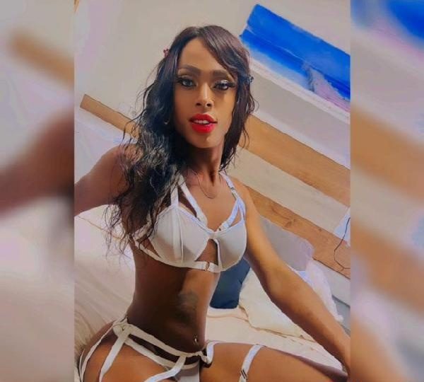 MI POLLA DURA COMO UNA ROCA EN VALENCIA