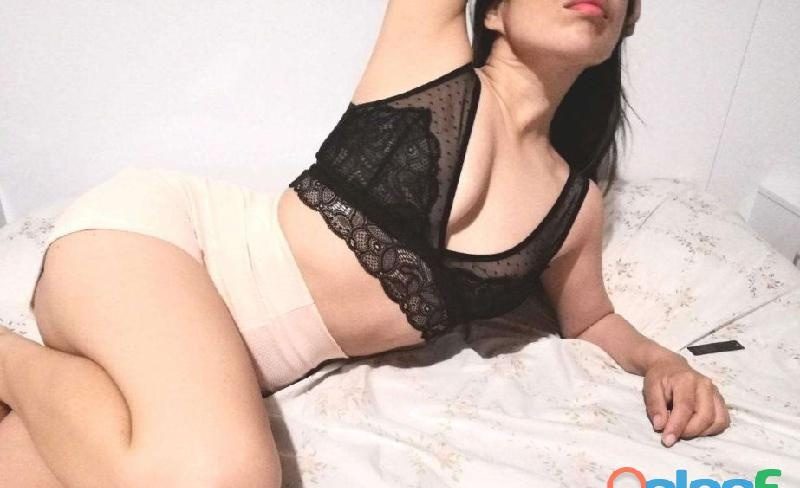 MORENA ARDIENTE POR WEBCAM AZUL BARCELONA EN WWW.FUTURSCAM.COM EN ESPAÑA