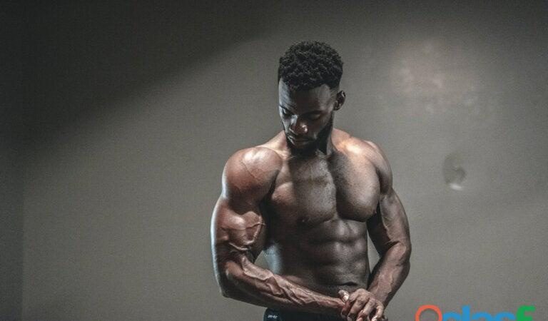 MUJER MADURA, CHICAS Y ESTAS EN SAN CRISTÓBAL DE LA LAGUNA