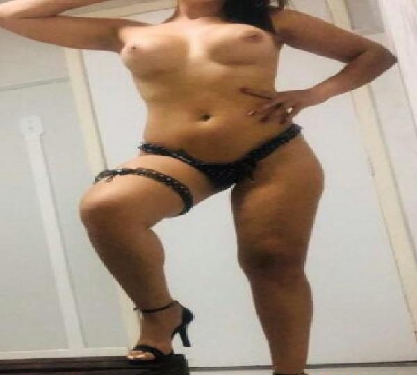 MUJERONA DE CURVAS CALIENTES BELLEZA, MORBOSA EN ALGECIRAS