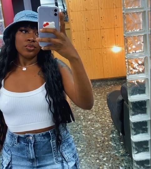 MULATA CACHONDA CON RICO COÑITO EN GANDIA