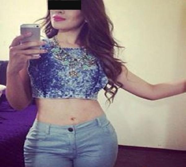 NATALIA JOVEN Y MUY CAÑERA COMPARECIENTE EN LAS PALMAS